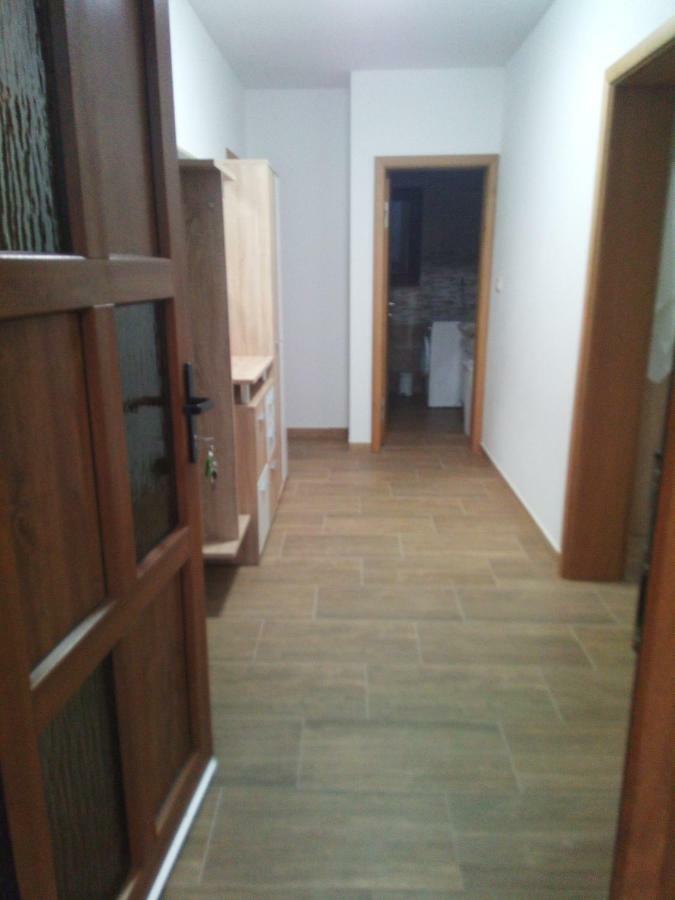 Apartmaji Matazin Crni Kal Ngoại thất bức ảnh