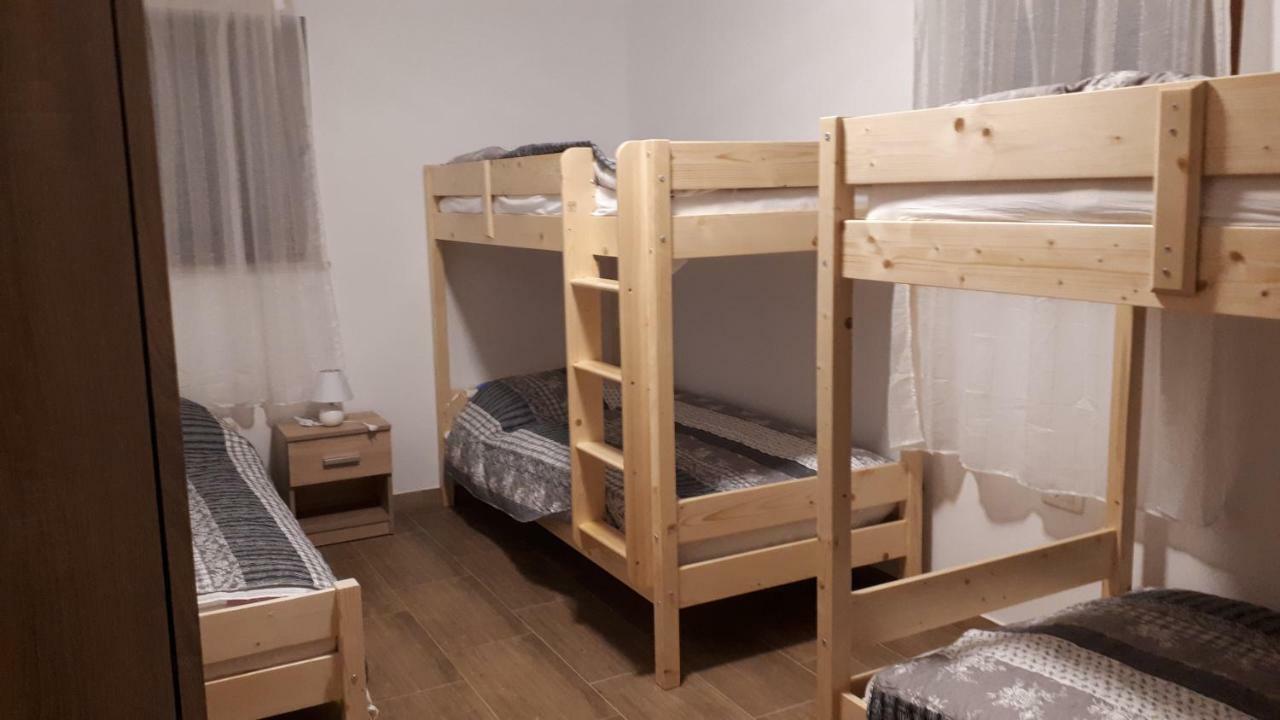 Apartmaji Matazin Crni Kal Ngoại thất bức ảnh